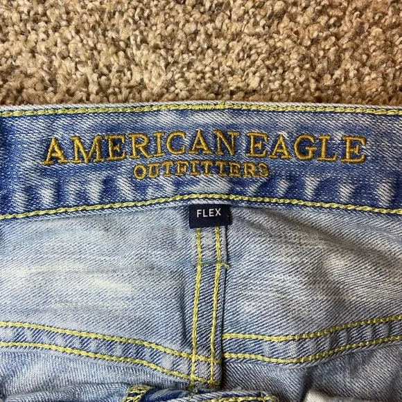 American Eagle skinny distressed jean size 30x30 raw edge light stone wash - Picture 4 of 8